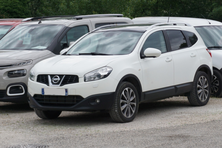 NISSAN QASHQAI+2
